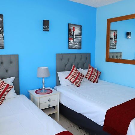 Sea Wave Holidays - Stella Maris Amanzimtoti Bagian luar foto